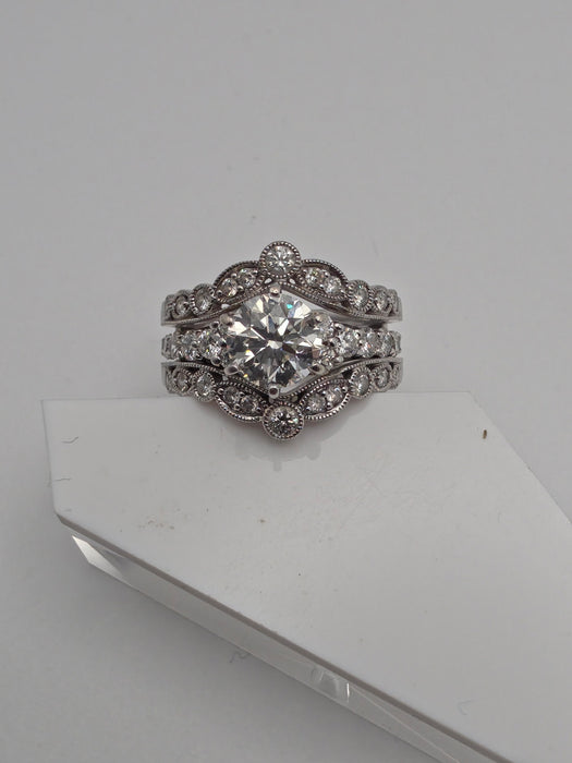 Ladies Round Diamond Engagement Ring